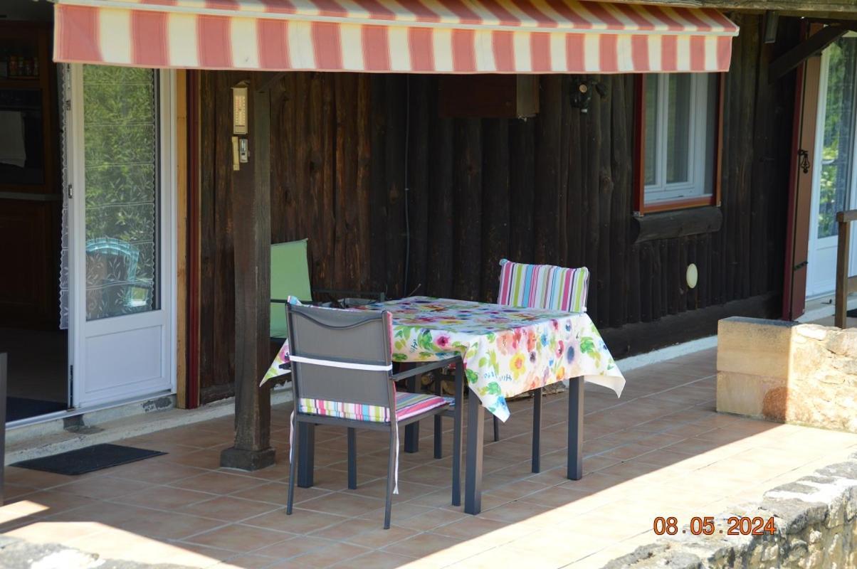 Le Chalet Des Contries Sarlat-la-Canéda Exterior photo
